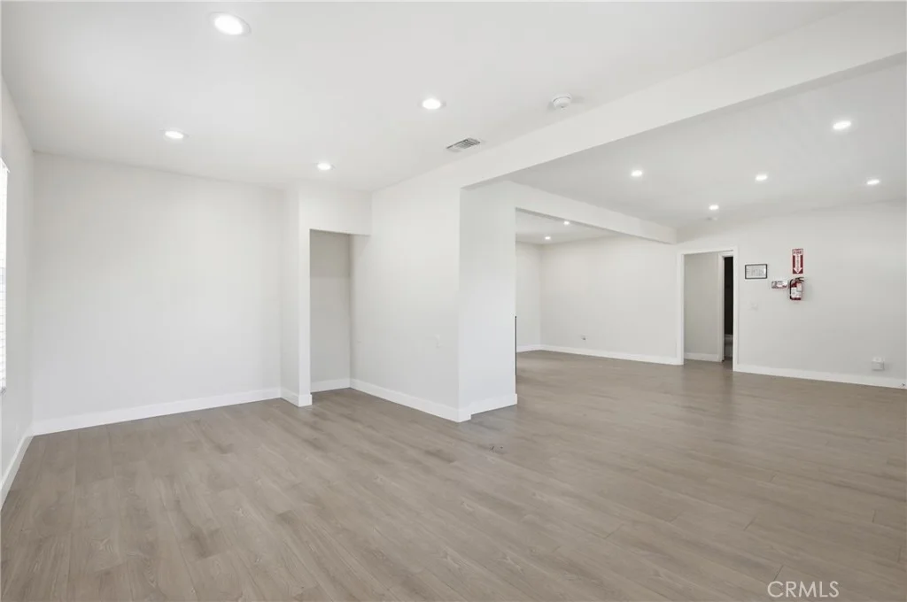 Photo of 8302 Webb