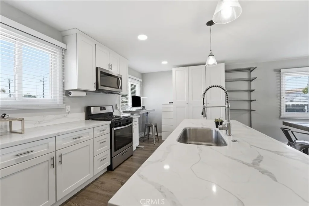 Photo of 3945 W 176th Street