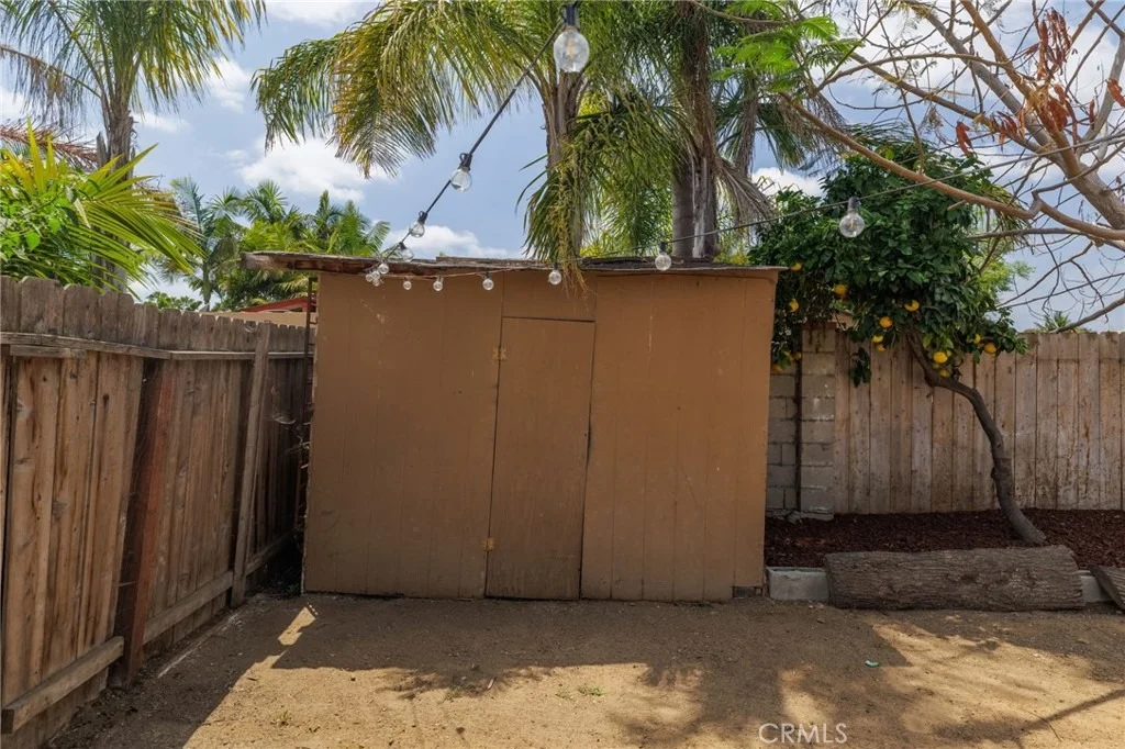 Photo of 289 Lustrosos Street