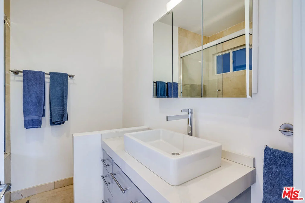 Photo of 28927 W Beach Lane