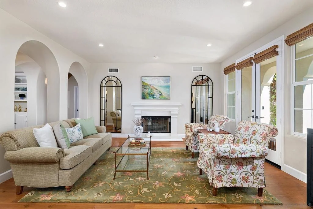 Photo of 7598 Circulo Sequoia