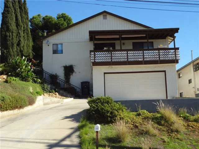 Photo of 1223 Grand Avenue
