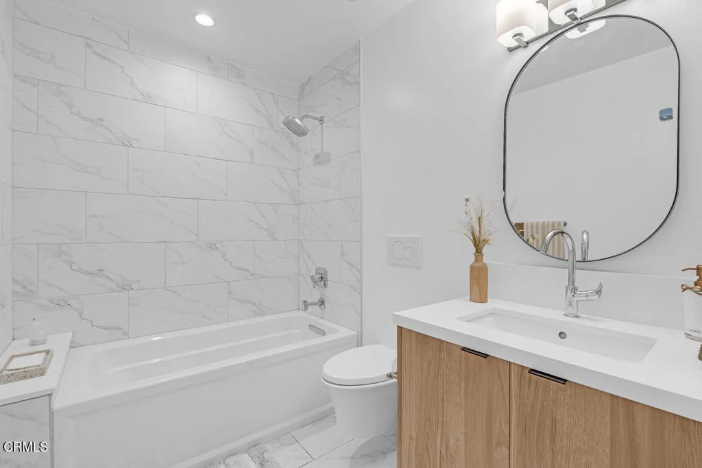 Photo of Unit 310 at 178 S Euclid Avenue