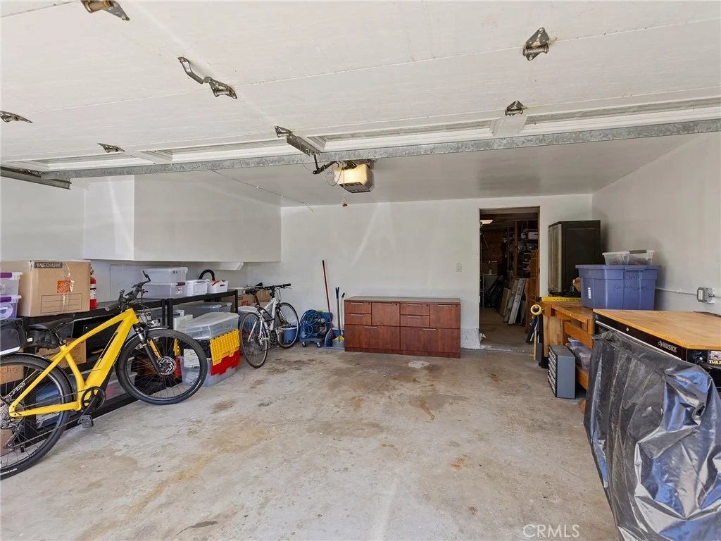 Photo of 1012 N Sunset Canyon Drive
