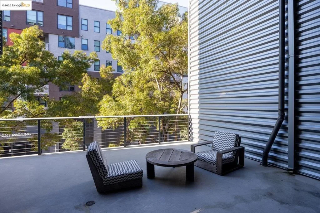 Photo of Unit 829 at 311 Oak Street