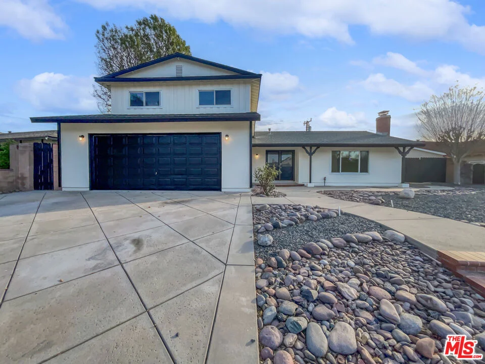 Photo of 6558 Menlo Street