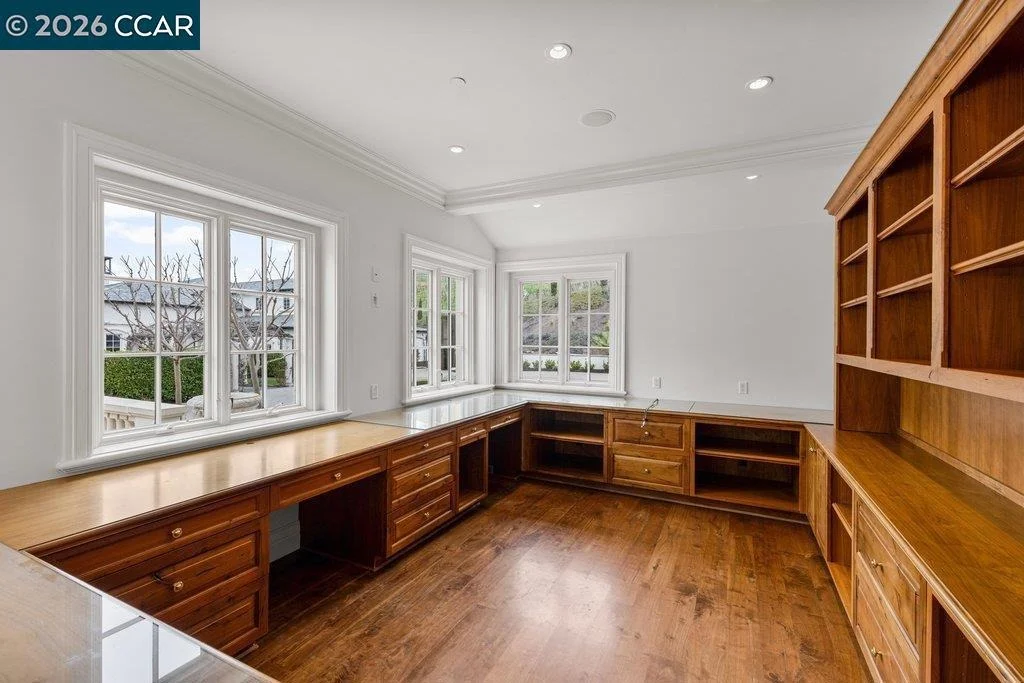 Photo of 10 Serenity Ln