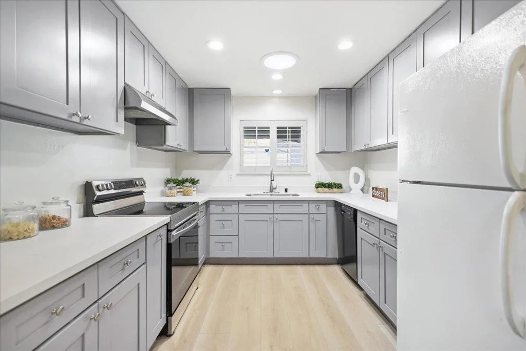 Photo of 38879 Jonquil Drive