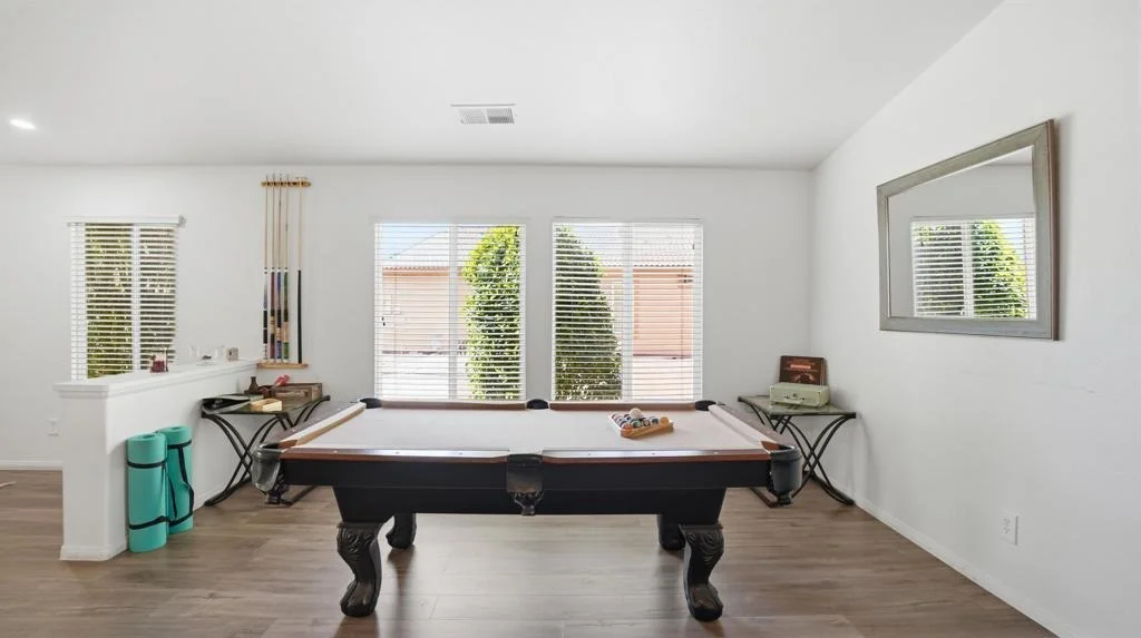 Photo of 82546 Lincoln Drive