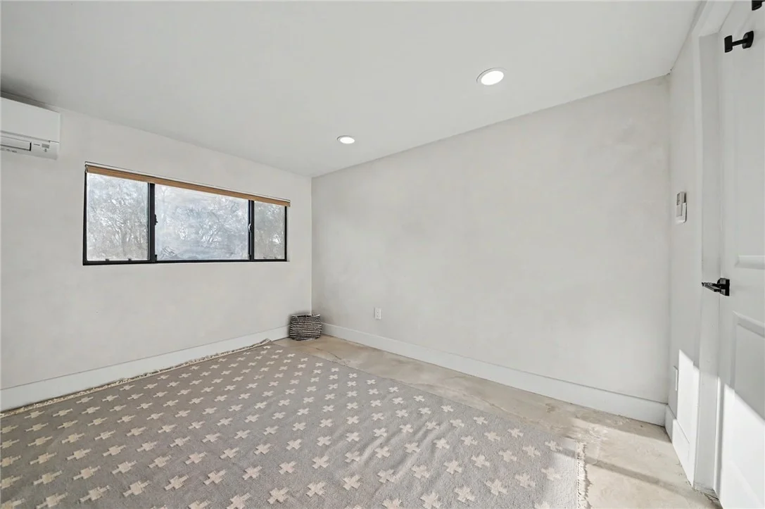 Photo of 4610 Sunkist