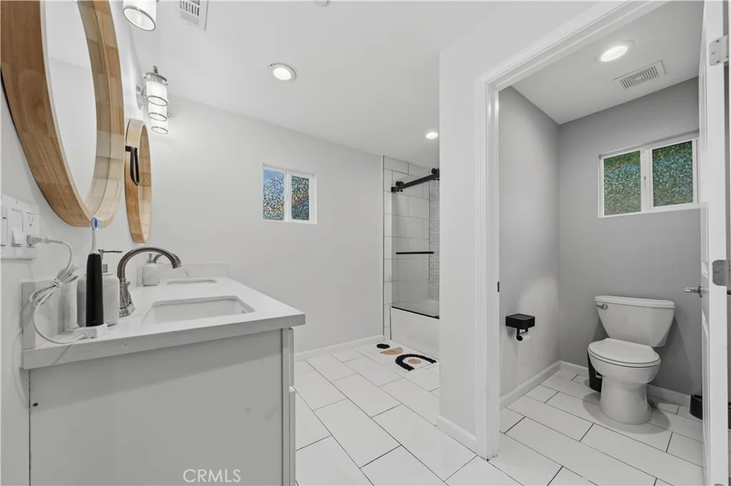 Photo of 1650 Paraiso
