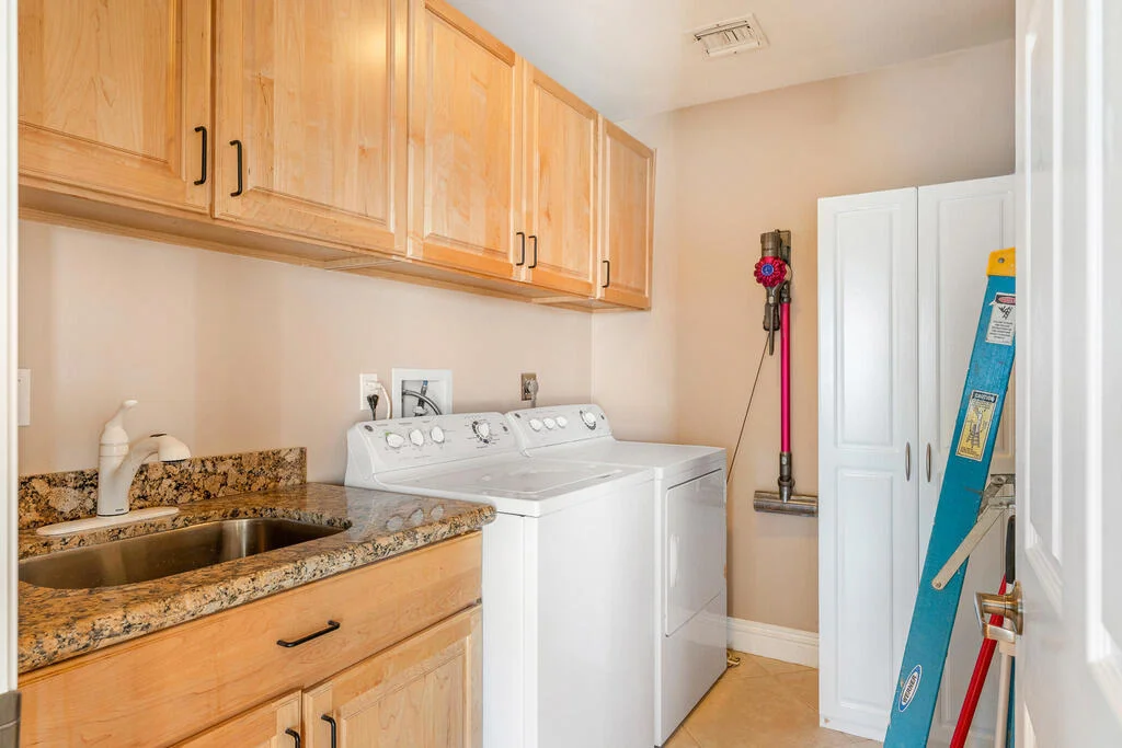 Photo of 1251 Riviera Circle