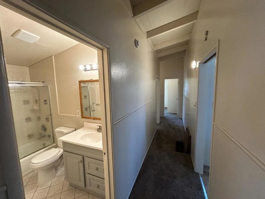 Photo of 1259 Summit Drive