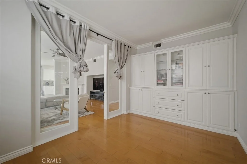Photo of 21 WEDGEWOOD
