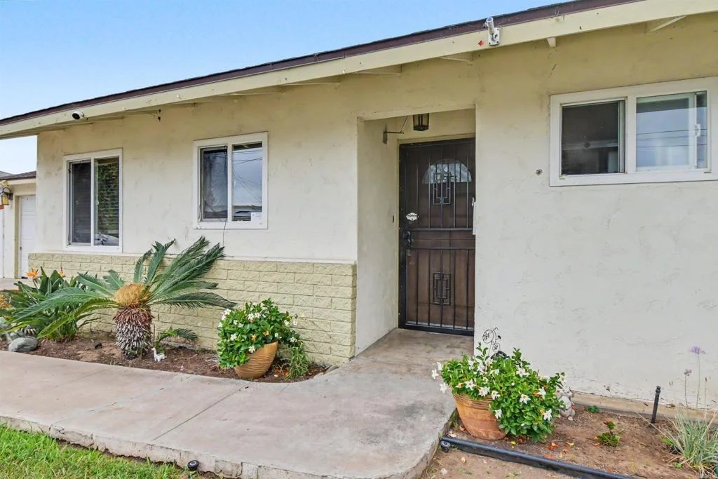 Photo of 742 Date Avenue