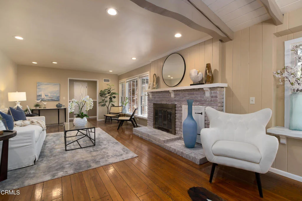 Photo of 1709 Alta Oaks Drive