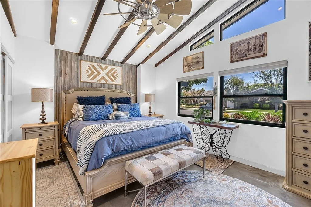Photo of 2661 Oak Knoll Drive