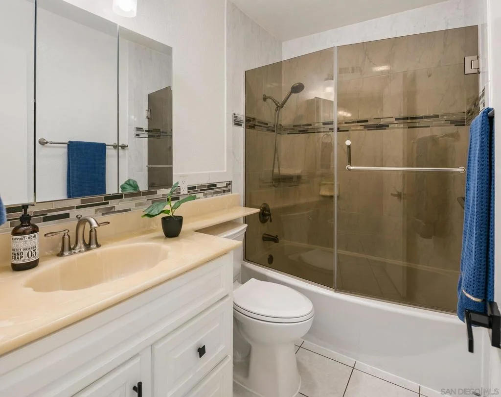 Photo of 1232 Walpen