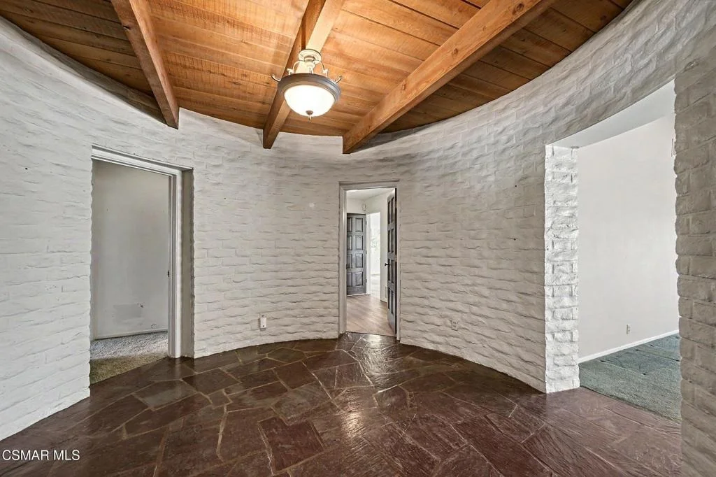 Photo of 195 Avocado Place