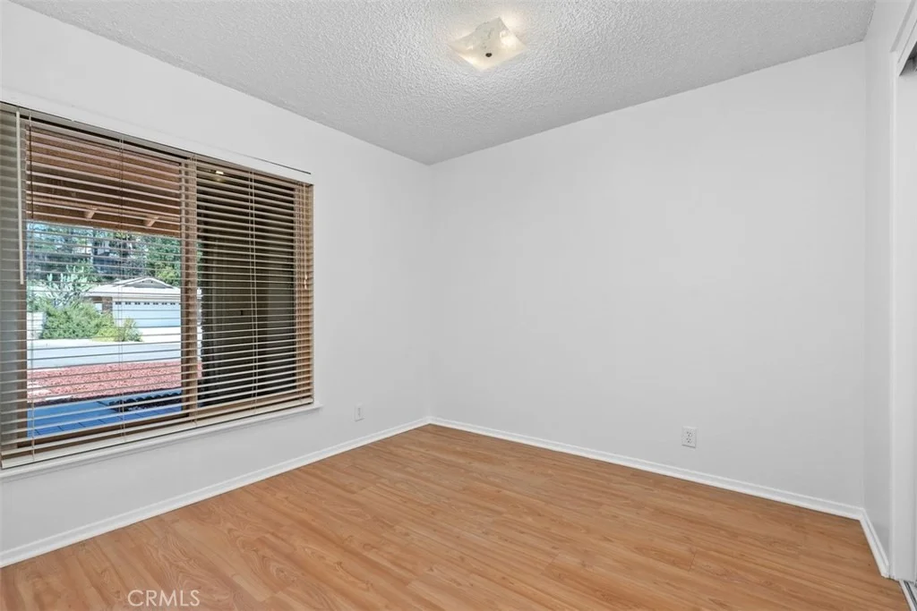 Photo of 21624 Birch Hill