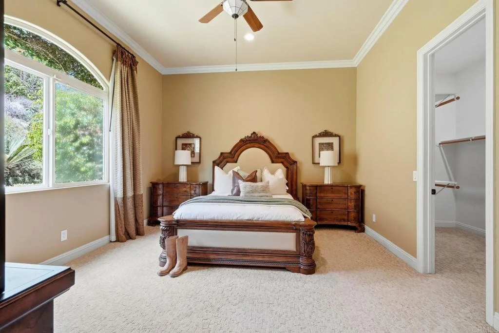 Photo of 2484 Dos Lomas