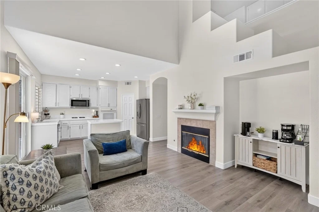 Photo of 41211 Pine Tree