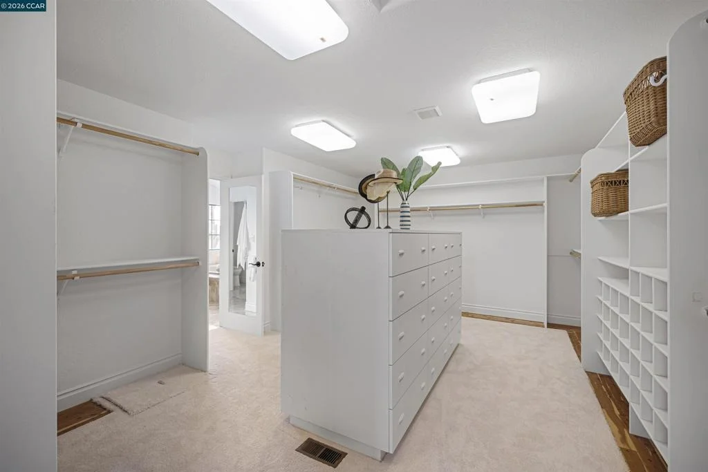 Photo of 333 Merrilee Pl
