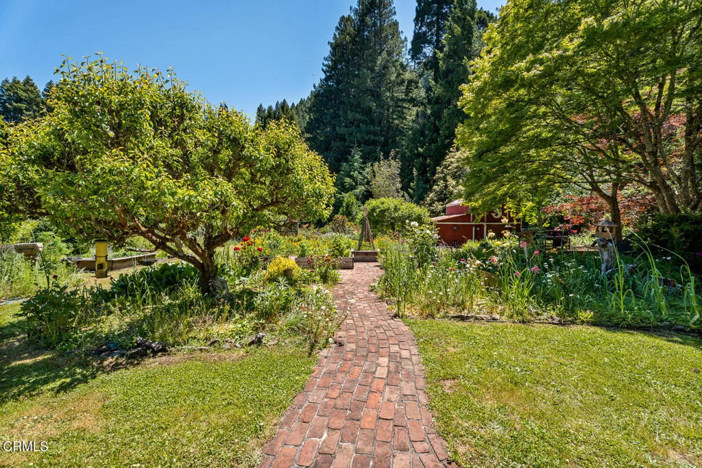 Photo of 31501 Comptche Ukiah Road