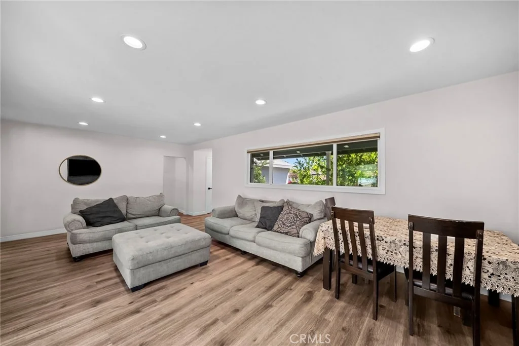 Photo of 8043 Sunnybrae