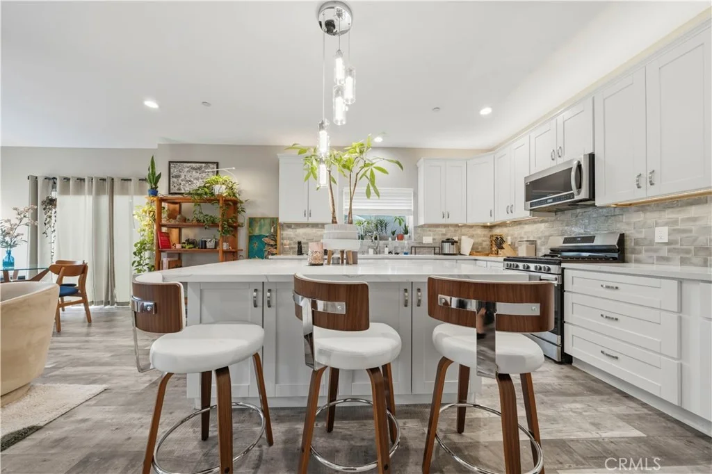 Photo of 1650 Paraiso