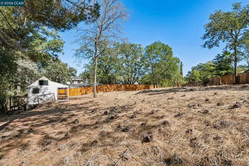 Photo of 2050 Buttner Rd