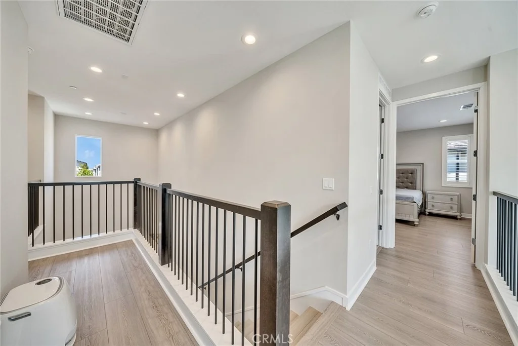 Photo of 220 Amber Oak