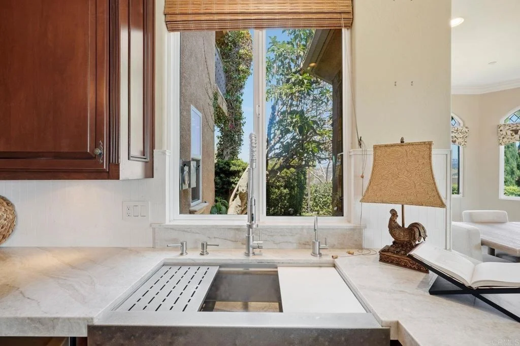 Photo of 2484 Dos Lomas
