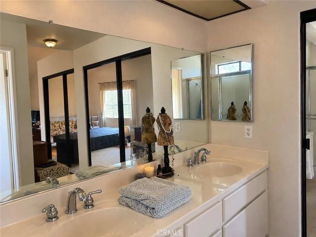 Photo of 11439 Rancho La Brea Drive