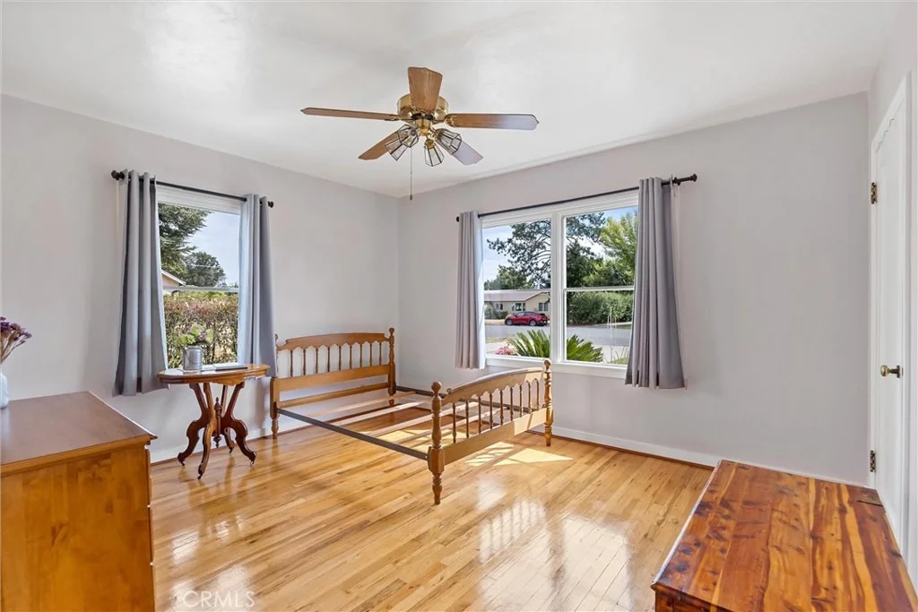 Photo of 319 S Merrill Avenue