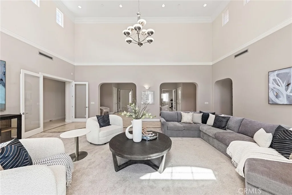 Photo of 689 Leyland Drive