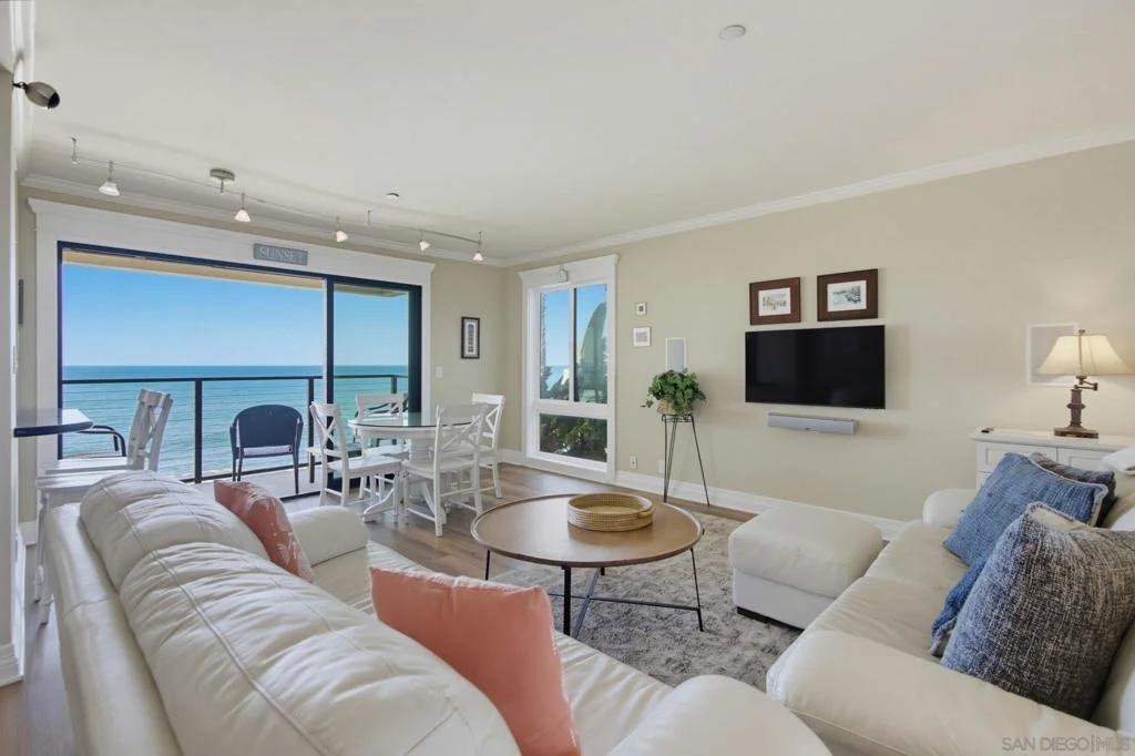 Photo of Unit 302 at 457 Coast