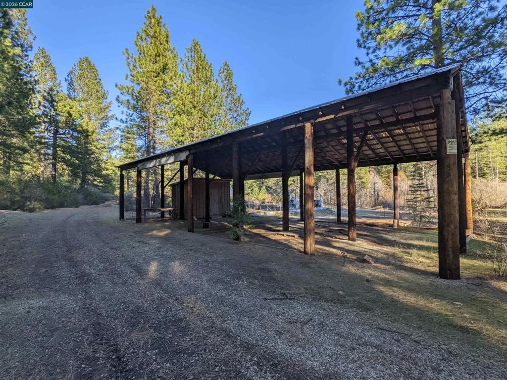 Photo of 31874 State Highway 44