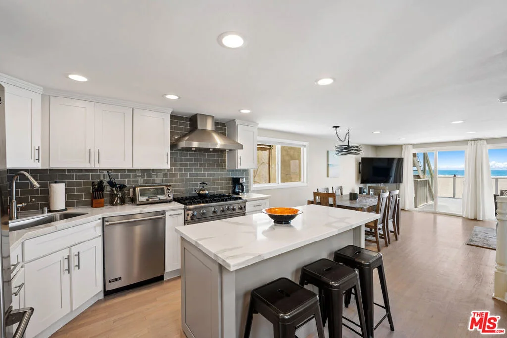 Photo of 305 Ocean Drive