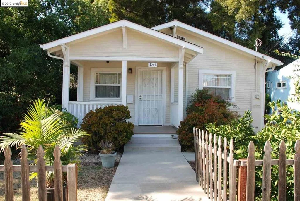 Photo of 3115 60Th Ave