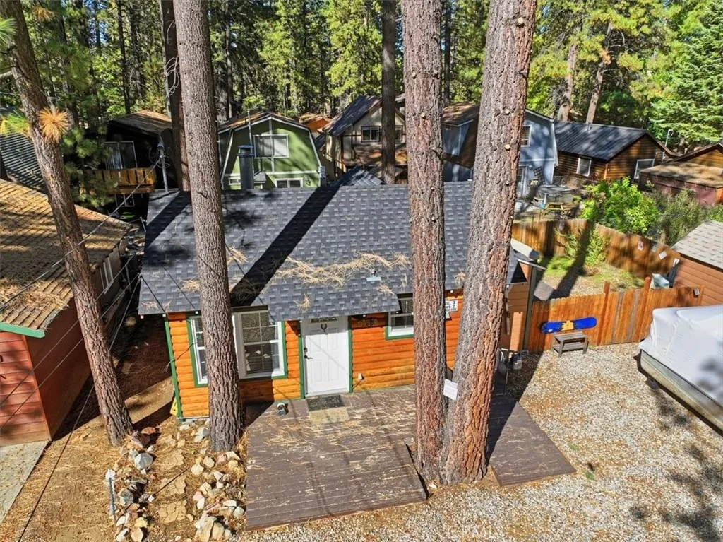 Photo of 42770 Cedar