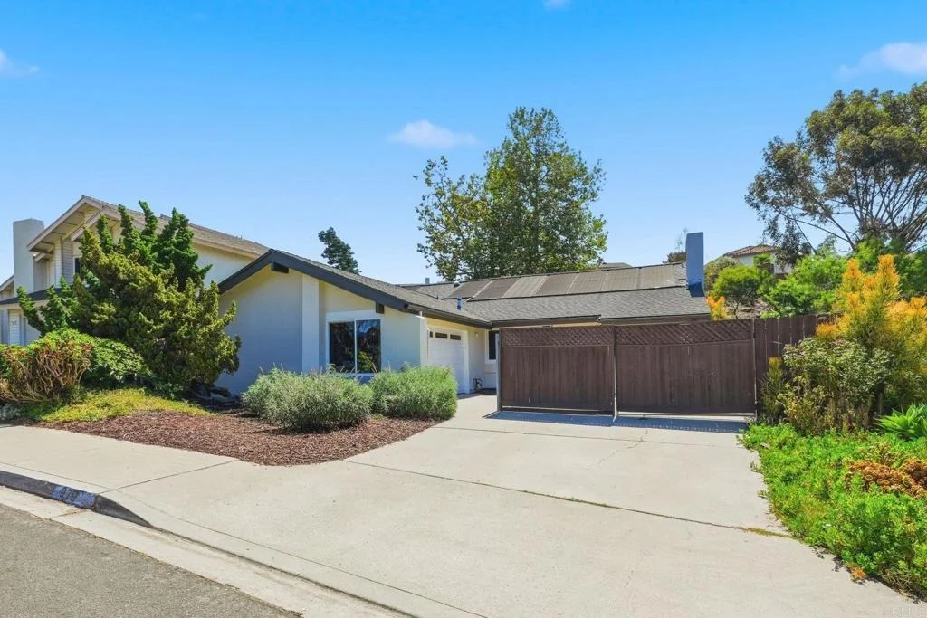 Photo of 979 Calma Drive