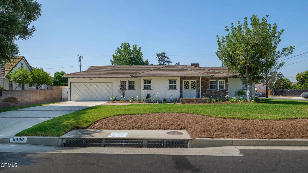 Photo of 8438 Beverly Drive
