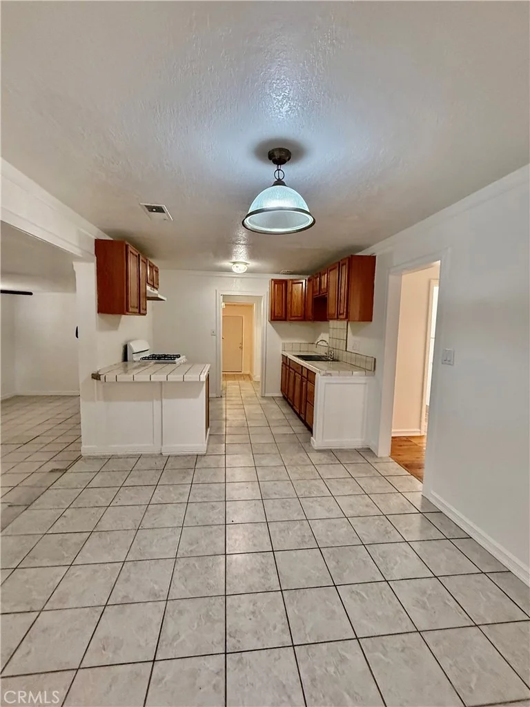 Photo of 1020 W 24th
