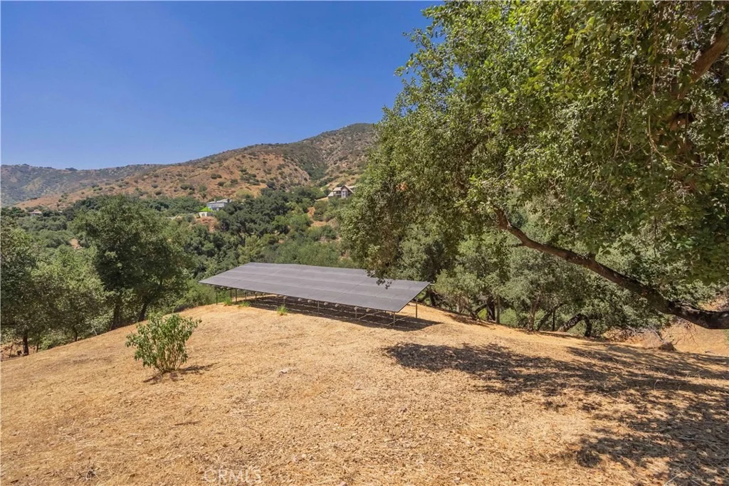 Photo of 947 N Glendora Avenue