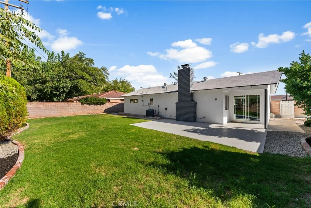 Photo of 1735 W Jenner Street