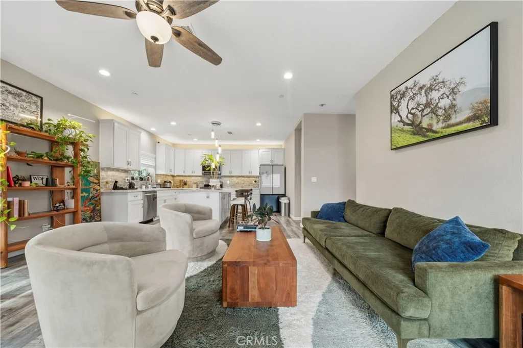 Photo of 1650 Paraiso