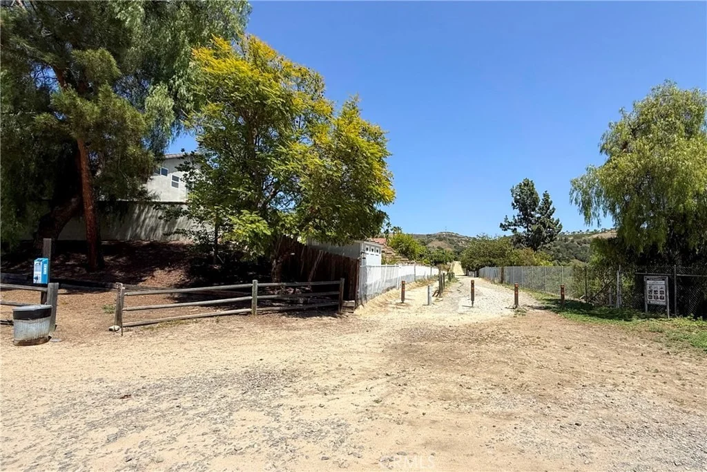 Photo of 27 Chisholm Trail