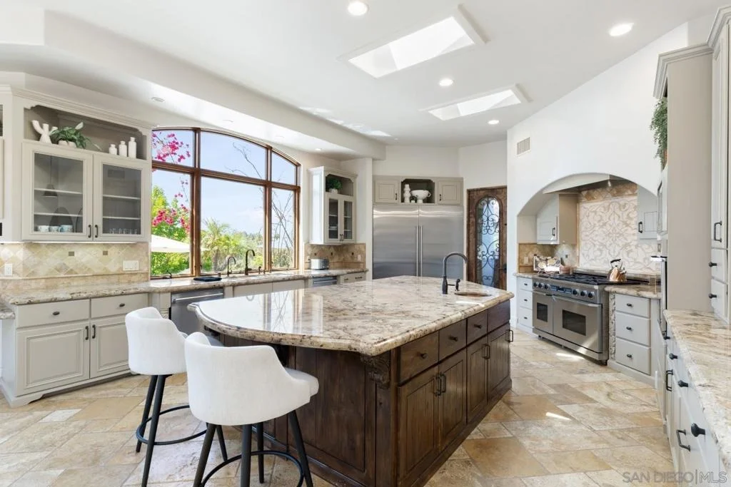 Photo of 6089 Avenida Alteras