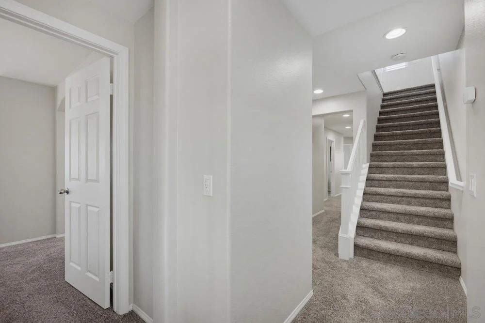 Photo of 40278 Ayer Ln